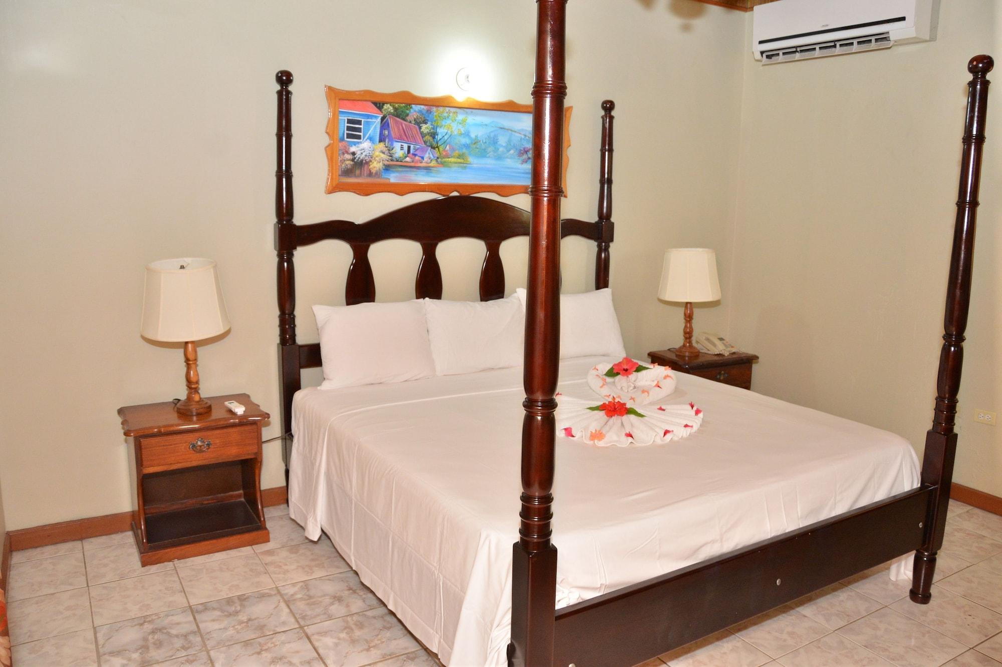 Merrils Beach Resort II Негрил Екстериор снимка