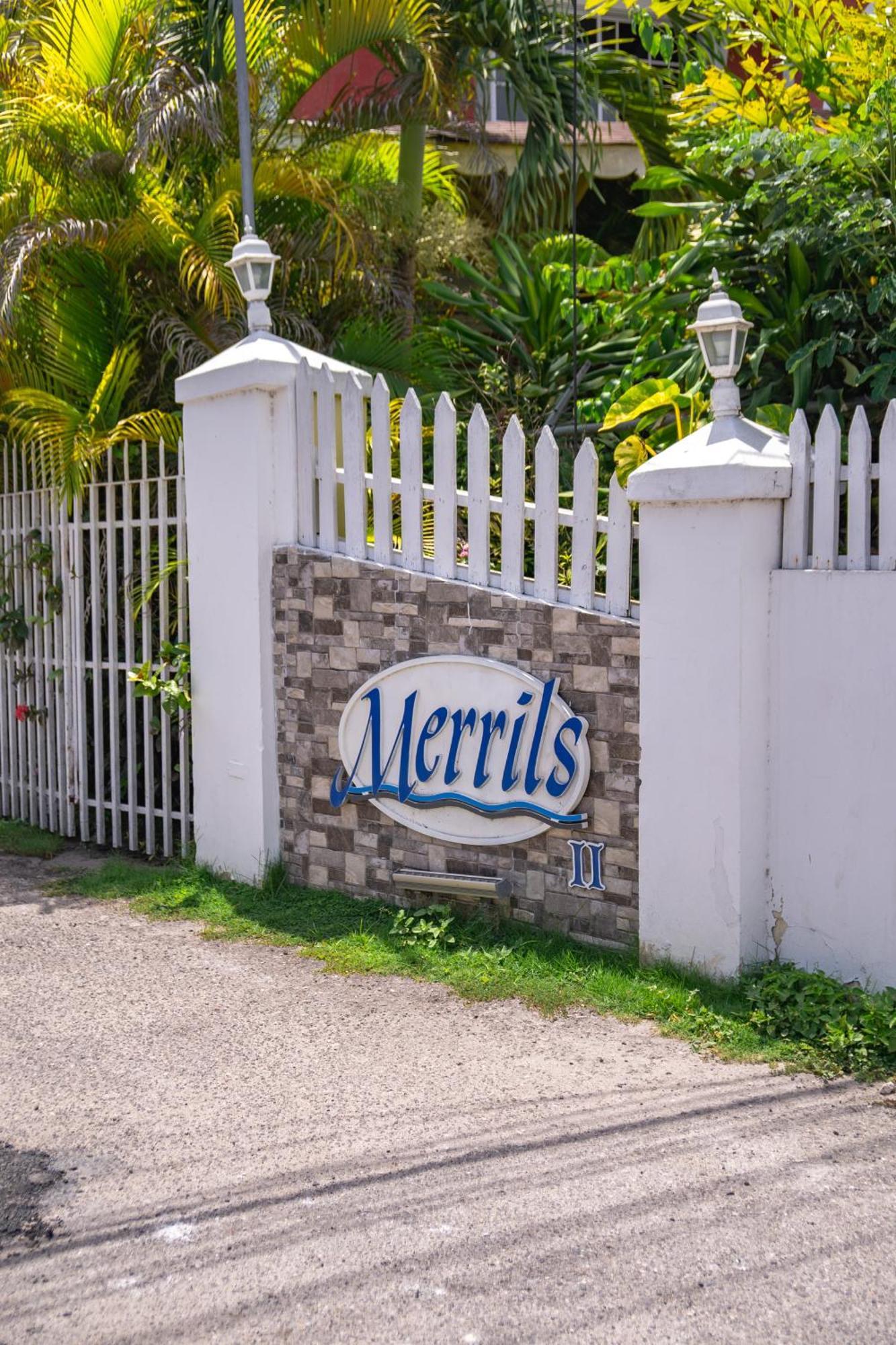 Merrils Beach Resort II Негрил Екстериор снимка