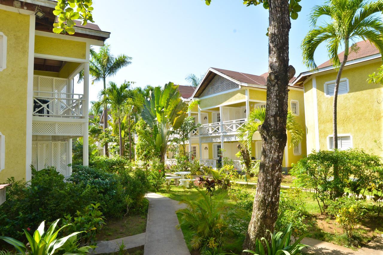 Merrils Beach Resort II Негрил Екстериор снимка